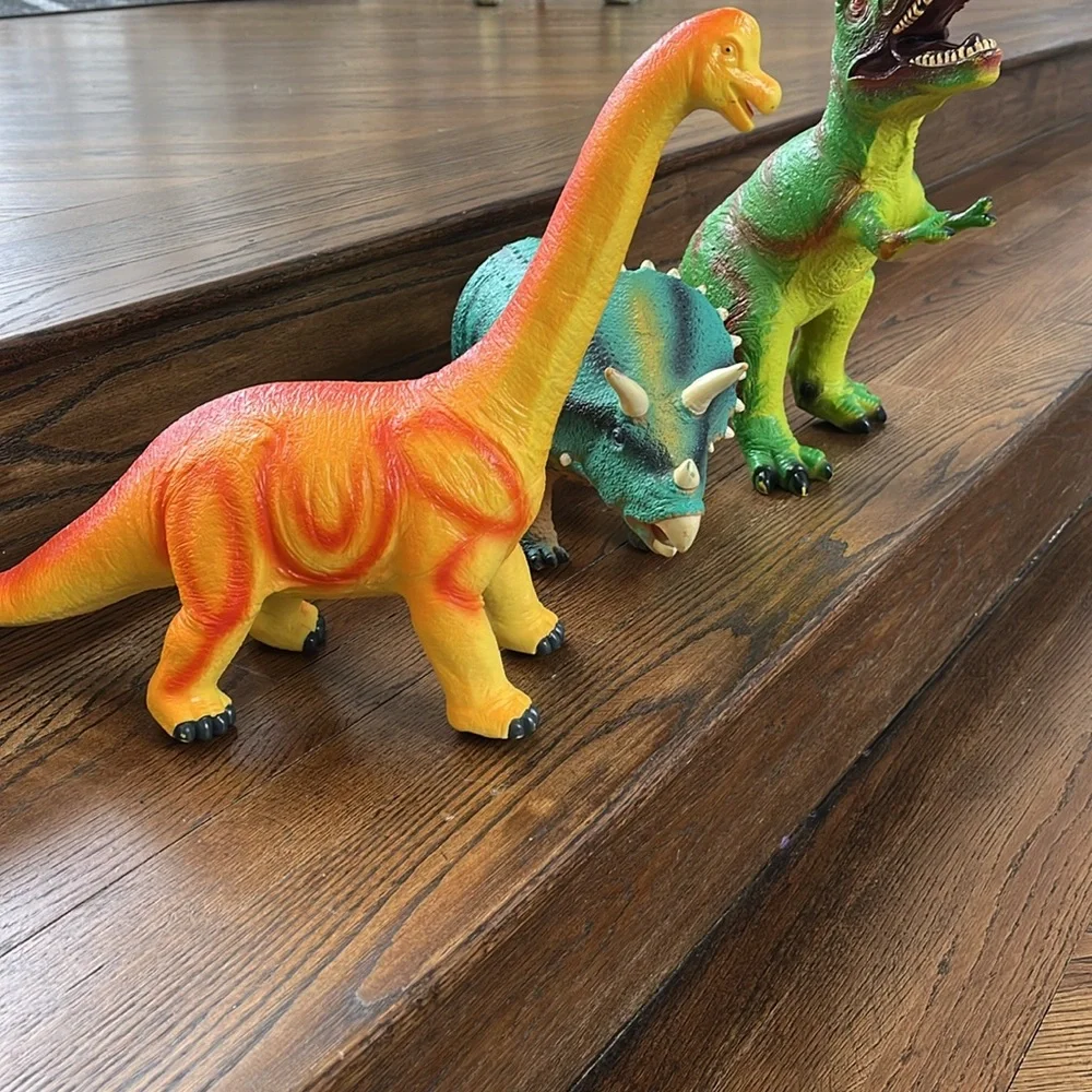 Trio of Large Rubberized Dinosaurs - Picture 3 of 6